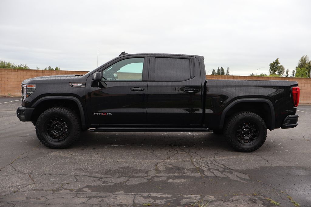 2024 GMC Sierra 1500 AT4X 8