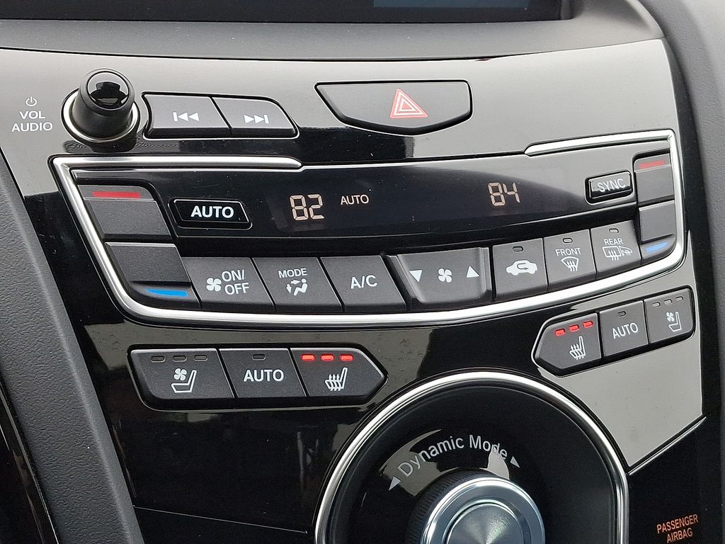 Thumbnail: 2025 Acura RDX - 17