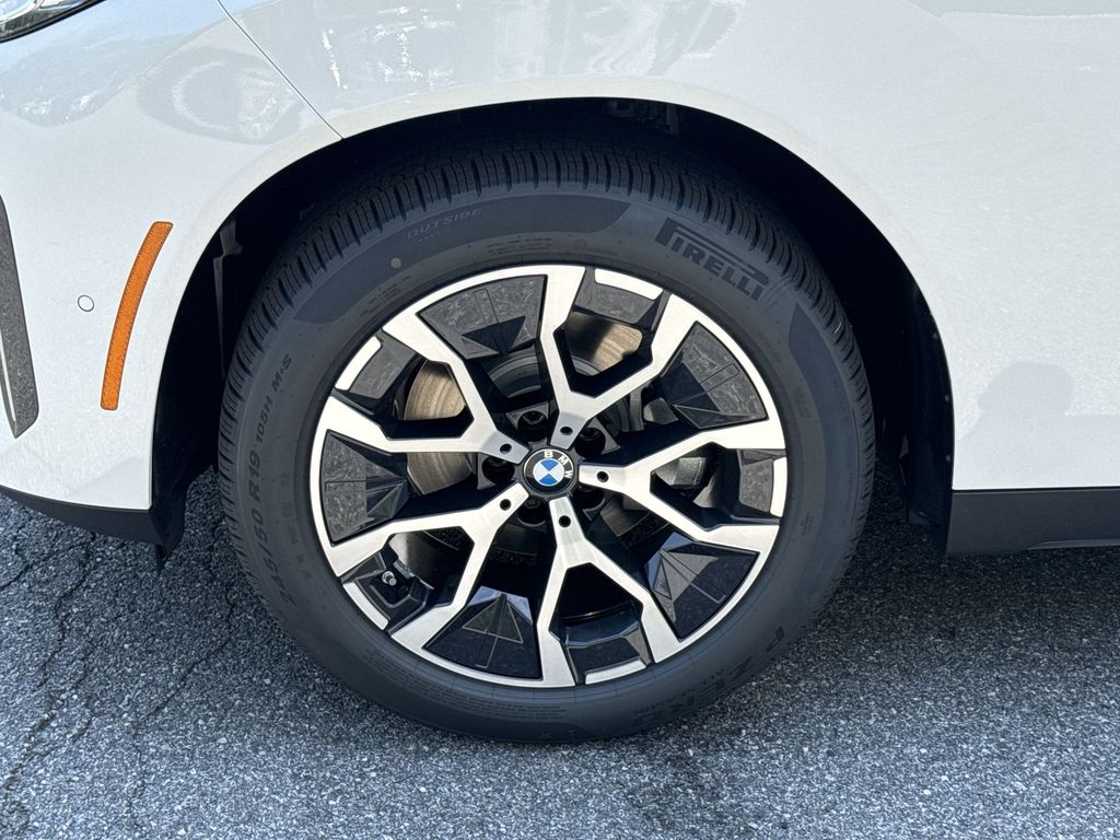 Thumbnail: 2026 BMW X3 - 10