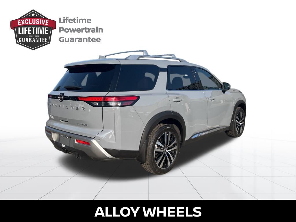 2024 Nissan Pathfinder Platinum - 6