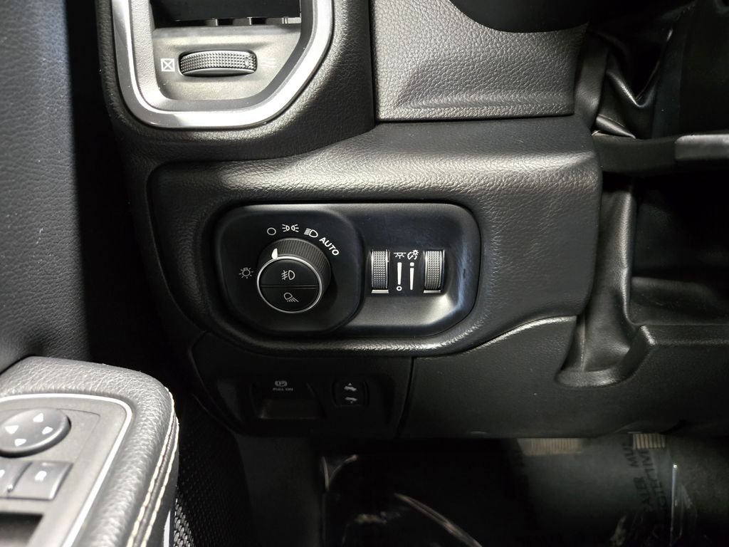 2022 RAM Ram 1500 Pickup Laramie - Photo 12