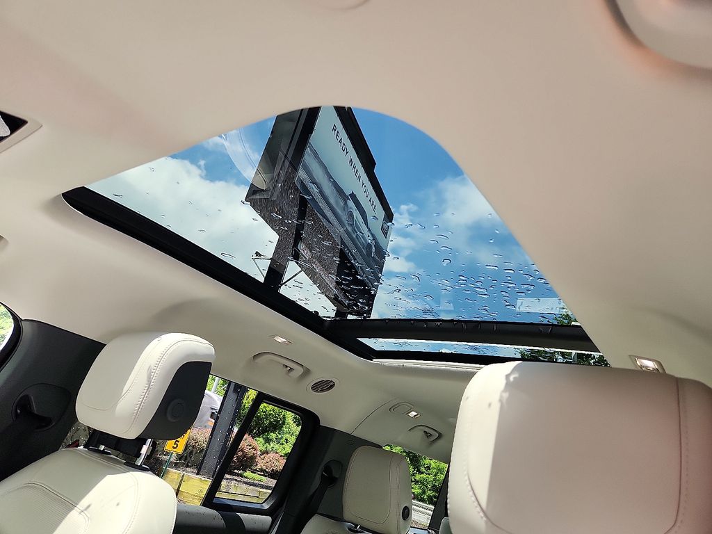 2023 Land Rover Defender 130 15