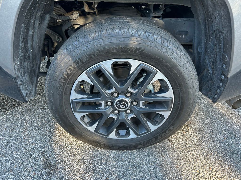 Thumbnail: 2024 Toyota Tundra - 9