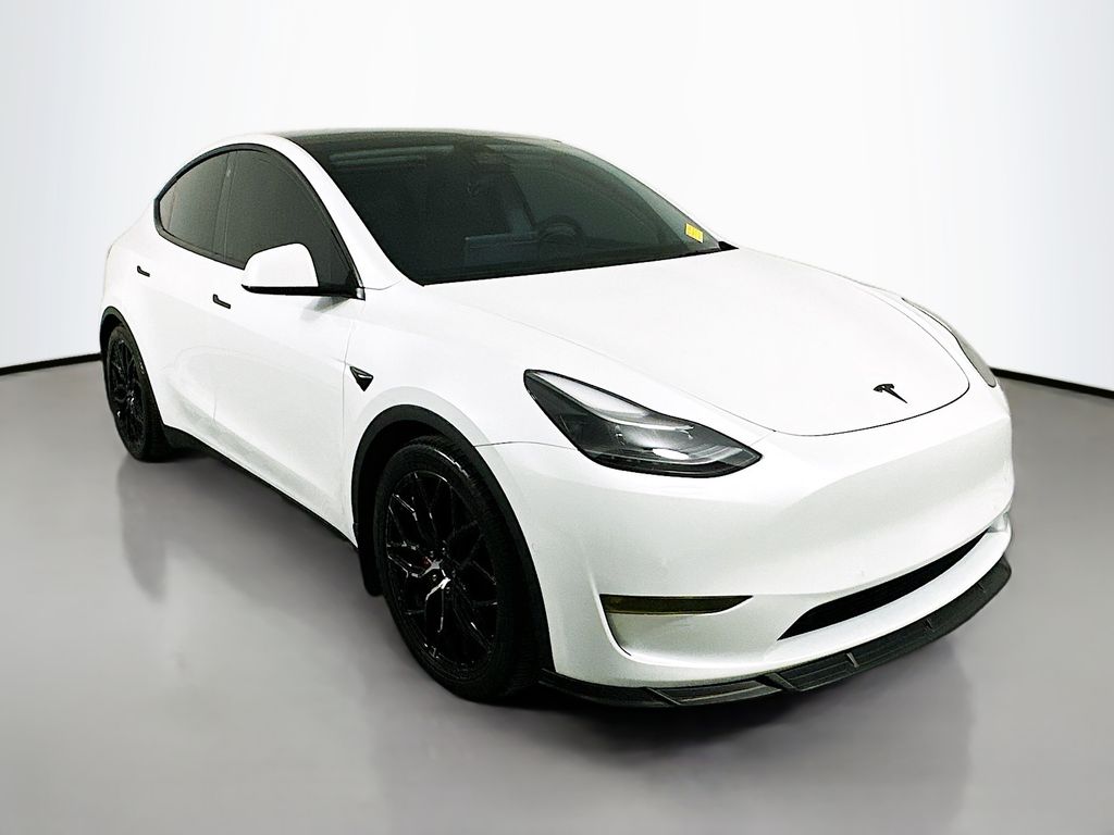 Thumbnail: 2022 Tesla Model Y - 3