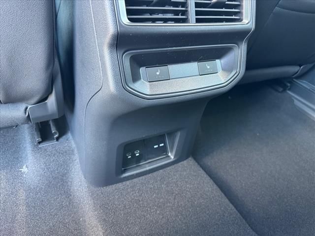 2025 Volkswagen Atlas Cross Sport SEL Premium R-LINE - Photo 10