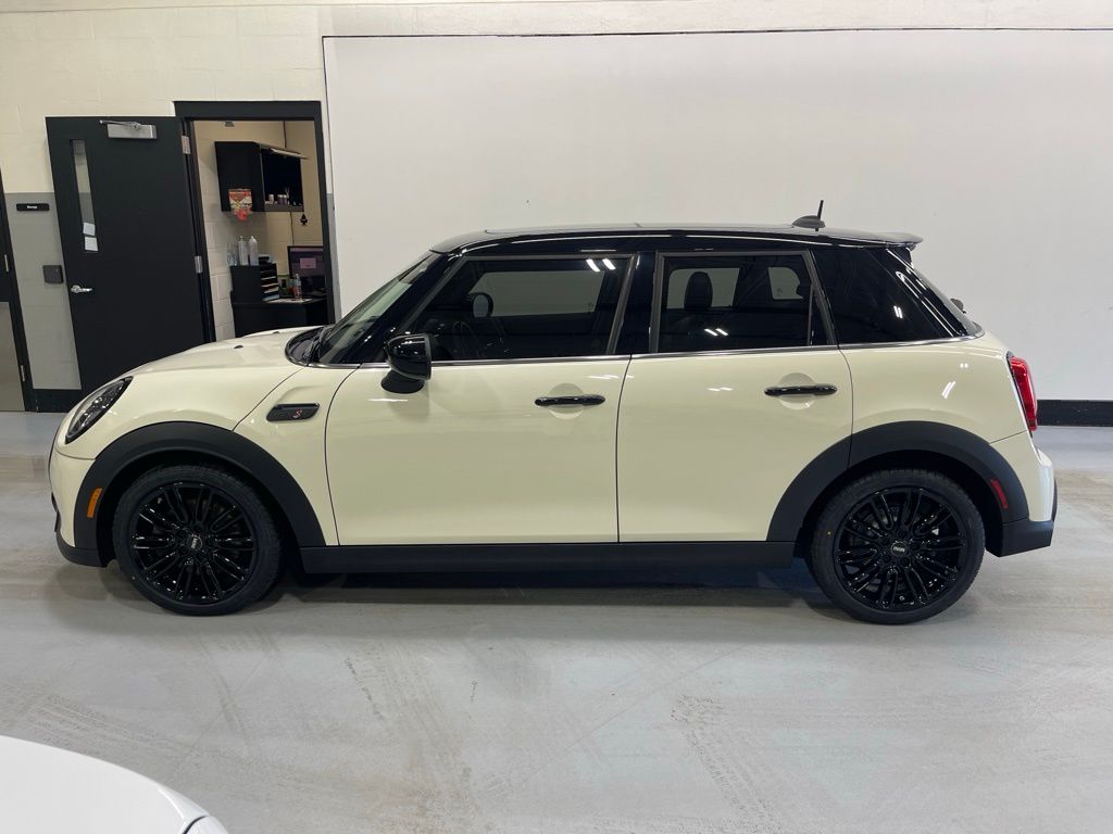 2022 MINI Cooper S 2