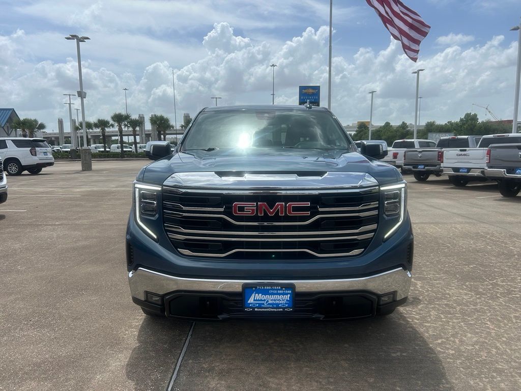2024 GMC Sierra 1500 SLT - 1
