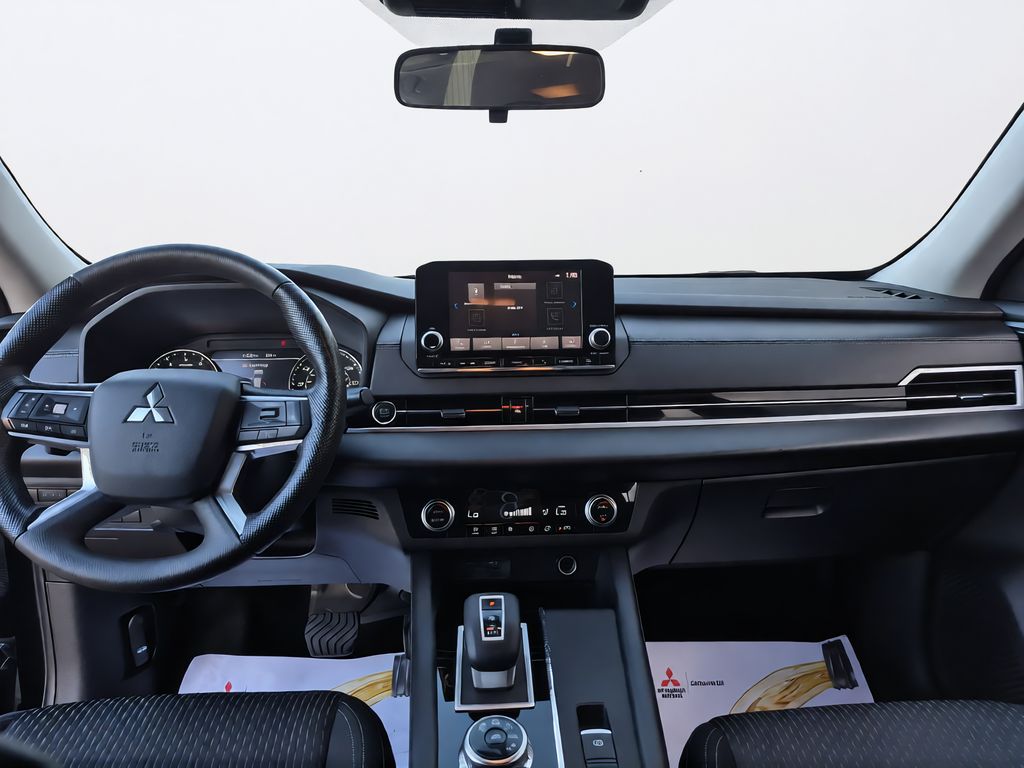 2022 Mitsubishi Outlander ES Black at DeMontrond Automotive Group