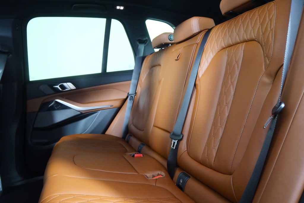 Thumbnail: 2026 BMW X5 - 15