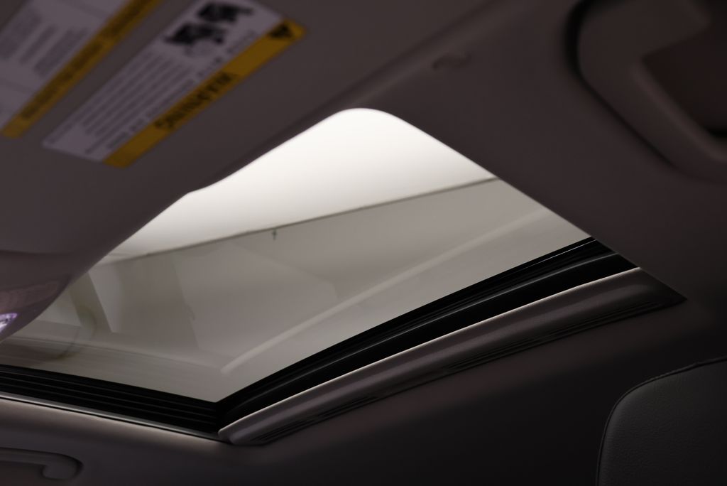 Thumbnail: 2026 Mercedes-Benz GLE - 15