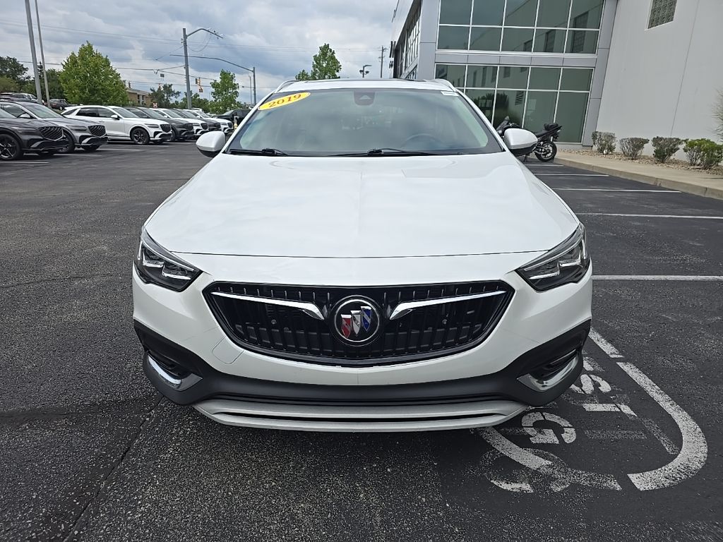 Thumbnail: 2019 Buick Regal - 3