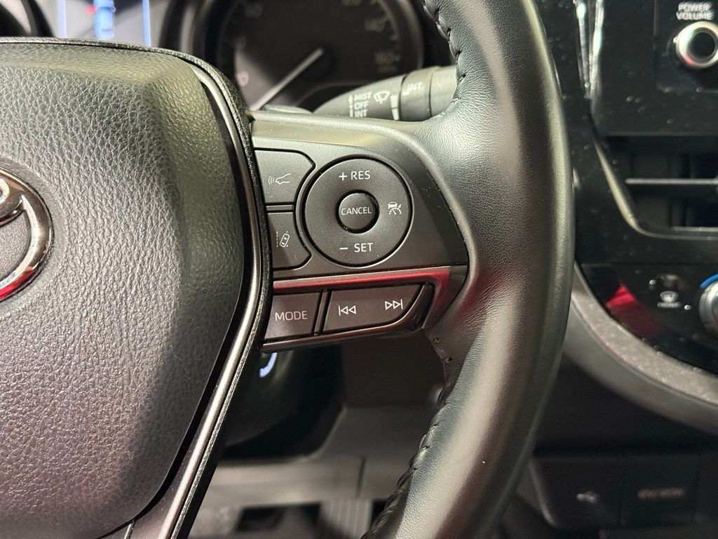 Thumbnail: 2023 Toyota Camry - 22