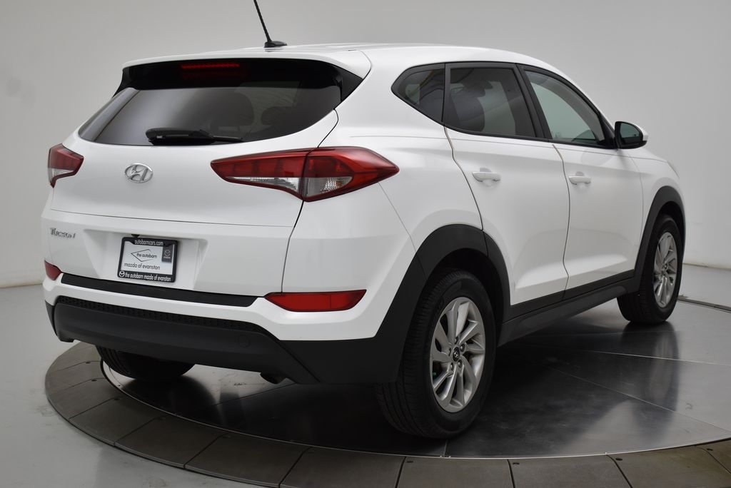 2016 Hyundai Tucson SE photo