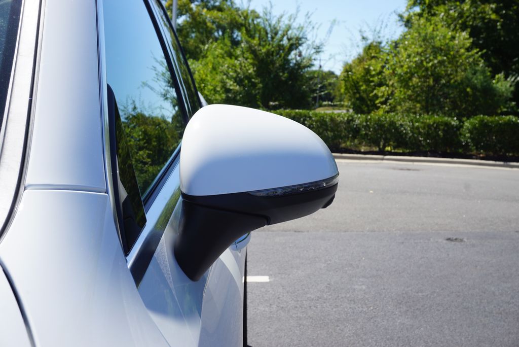 Thumbnail: 2026 Mercedes-Benz GLC - 12