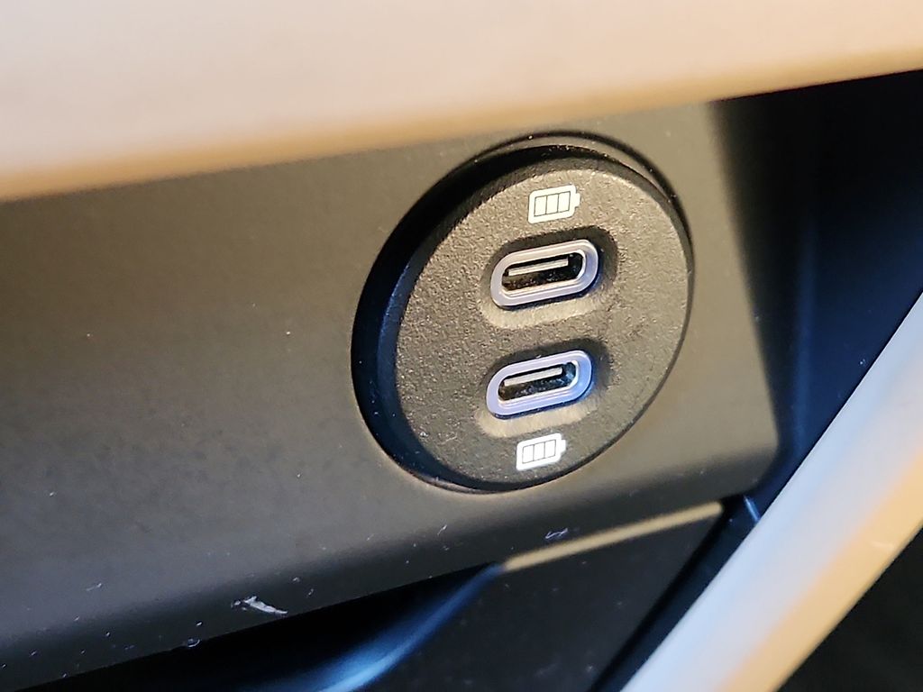 Thumbnail: 2021 Porsche Cayenne - 11