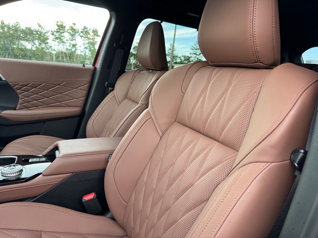 2025 Mitsubishi Outlander SEL photo 25