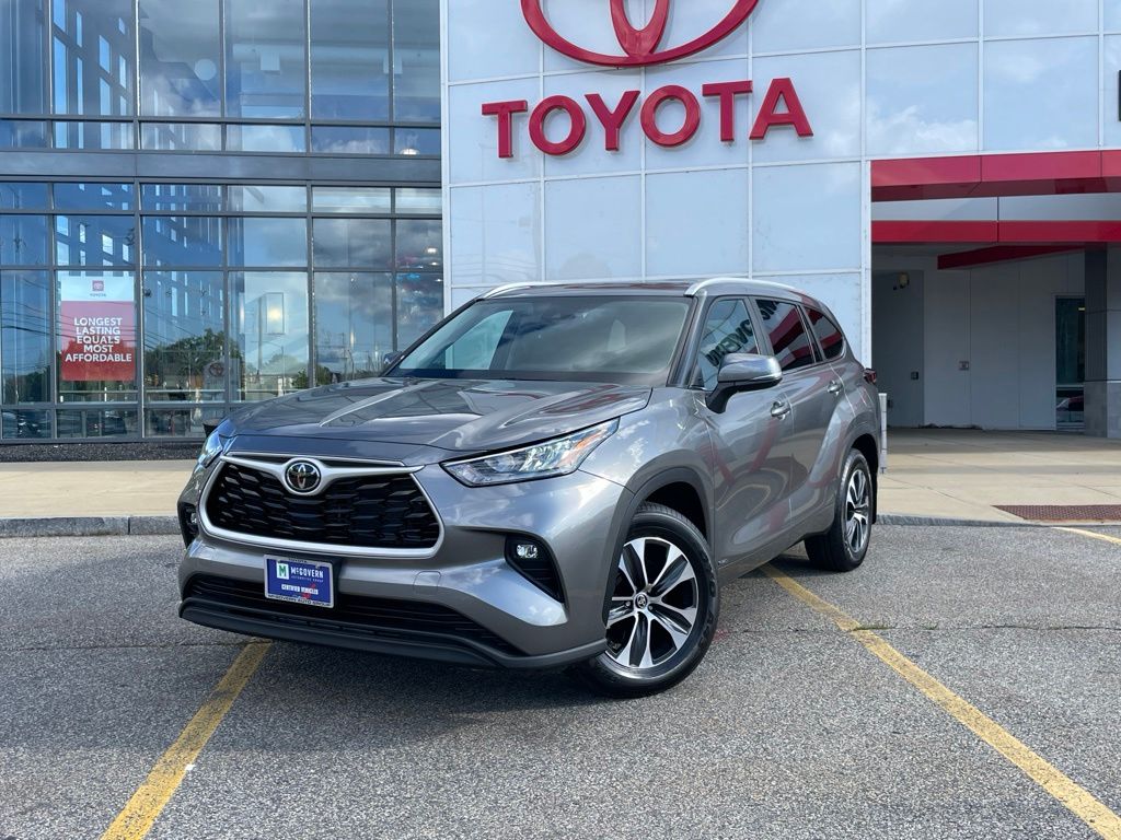 Heavy Metal 2026 Toyota Highlander Hybrid SUV / Crossover All-Wheel Drive Continuously Variable Transmission