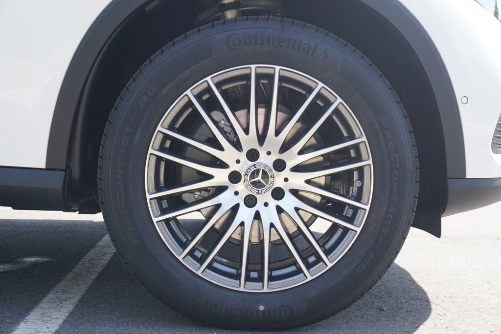 Thumbnail: 2026 Mercedes-Benz GLC - 18