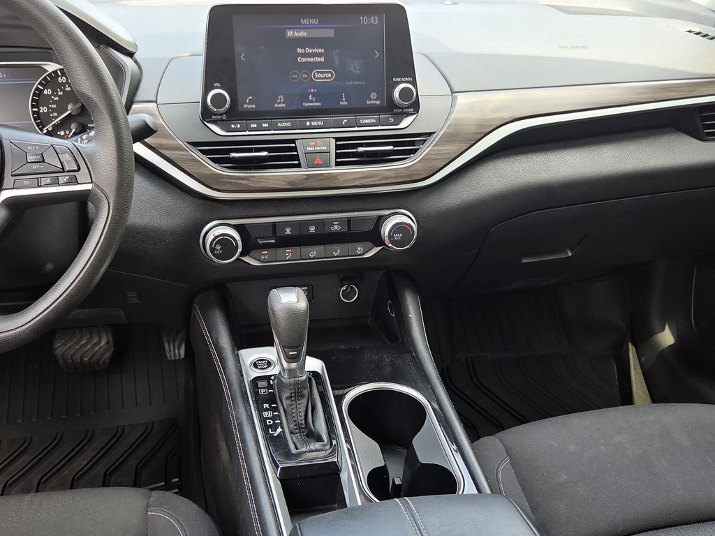 Used 2023 Nissan Altima Sedan