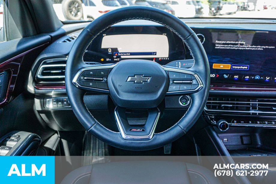 Used 2025 Blue Chevrolet Z71 image 31