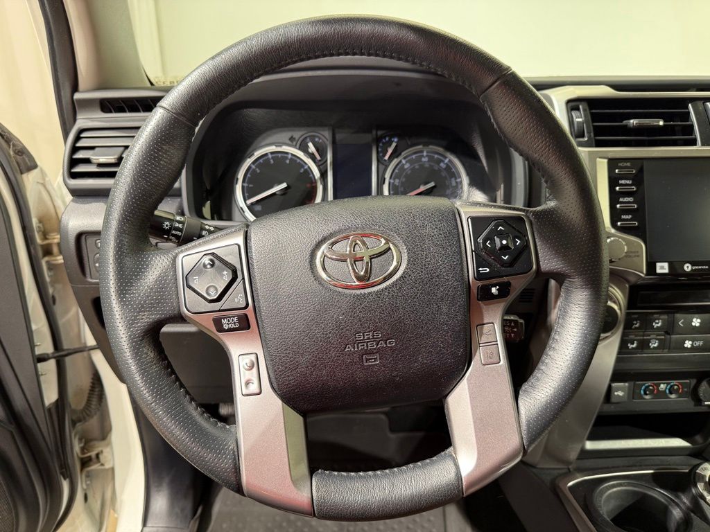 Thumbnail: 2020 Toyota 4Runner - 24