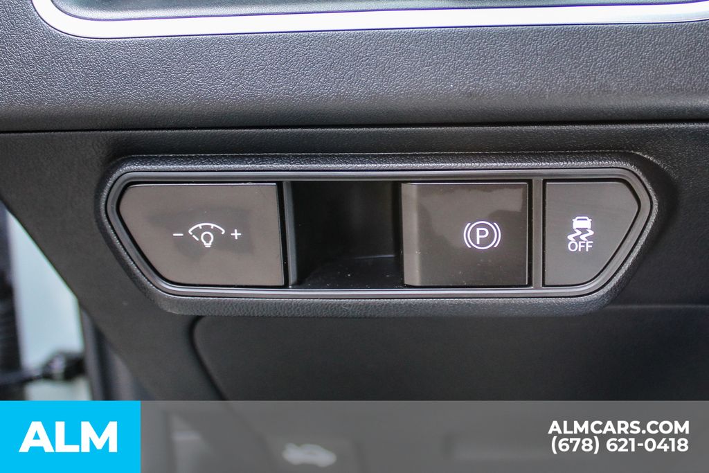 Used 2025 Gray Kia LXS image 30