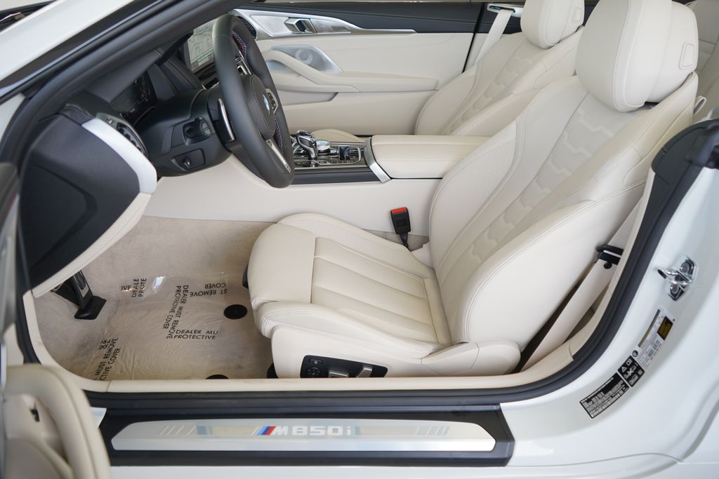 Thumbnail: 2026 BMW 8 Series - 12