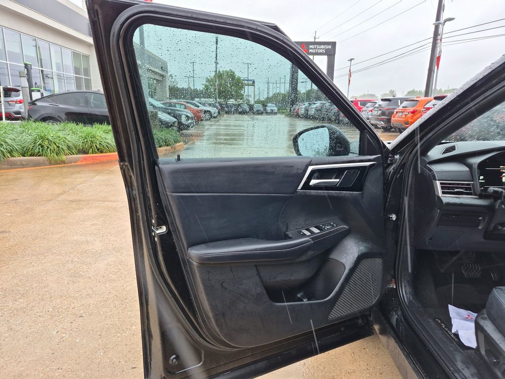2023 Mitsubishi Outlander SE Black Edition Black at North Houston Mitsubishi