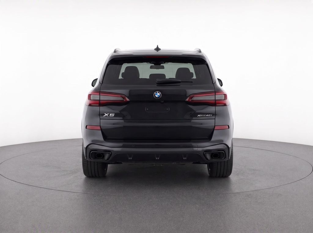 Thumbnail: 2021 BMW X5 - 4