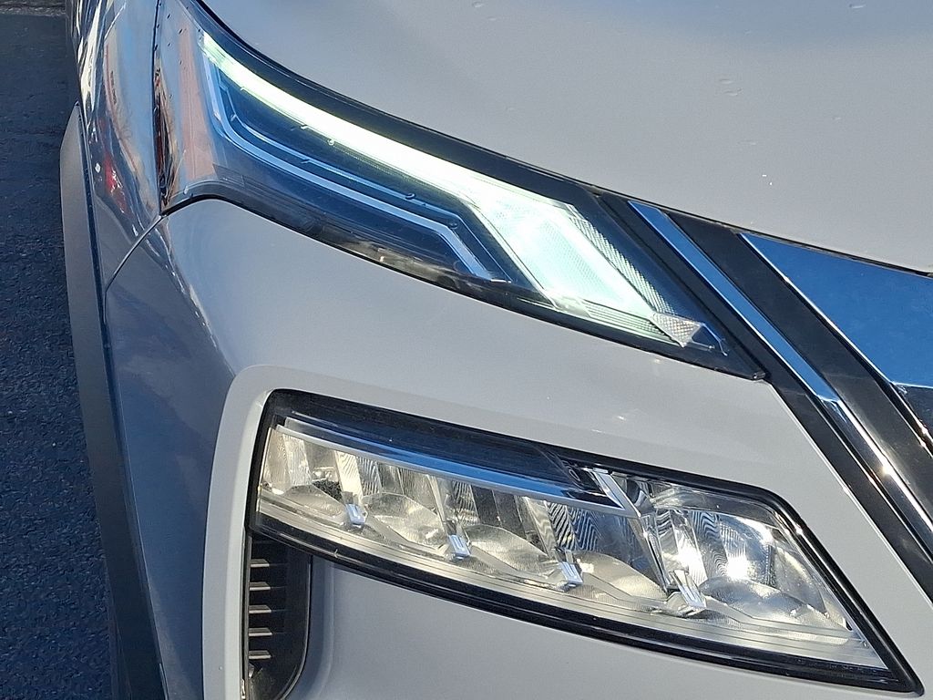 Thumbnail: 2022 Nissan Rogue - 9