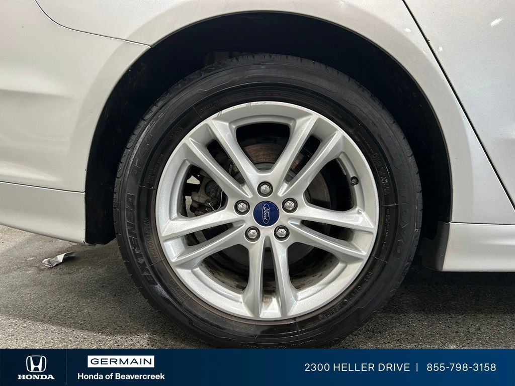Used 2018 Silver Ford SE image 10