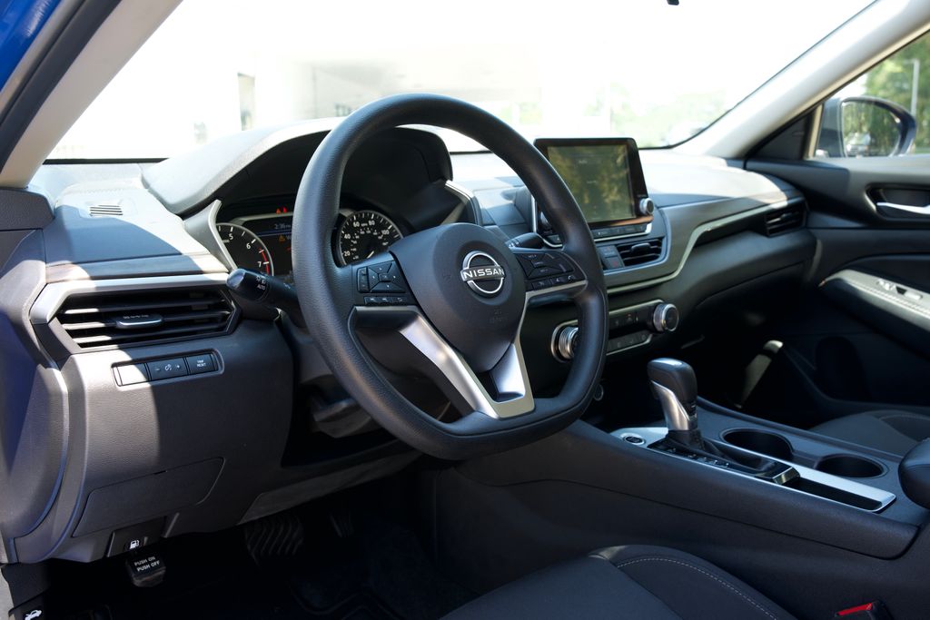 2025 Nissan Altima 2.5 SV Blue at Don McGill Toyota