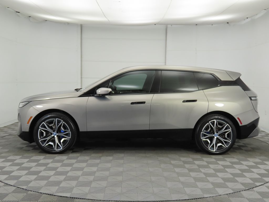 2024 BMW iX xDrive50 8
