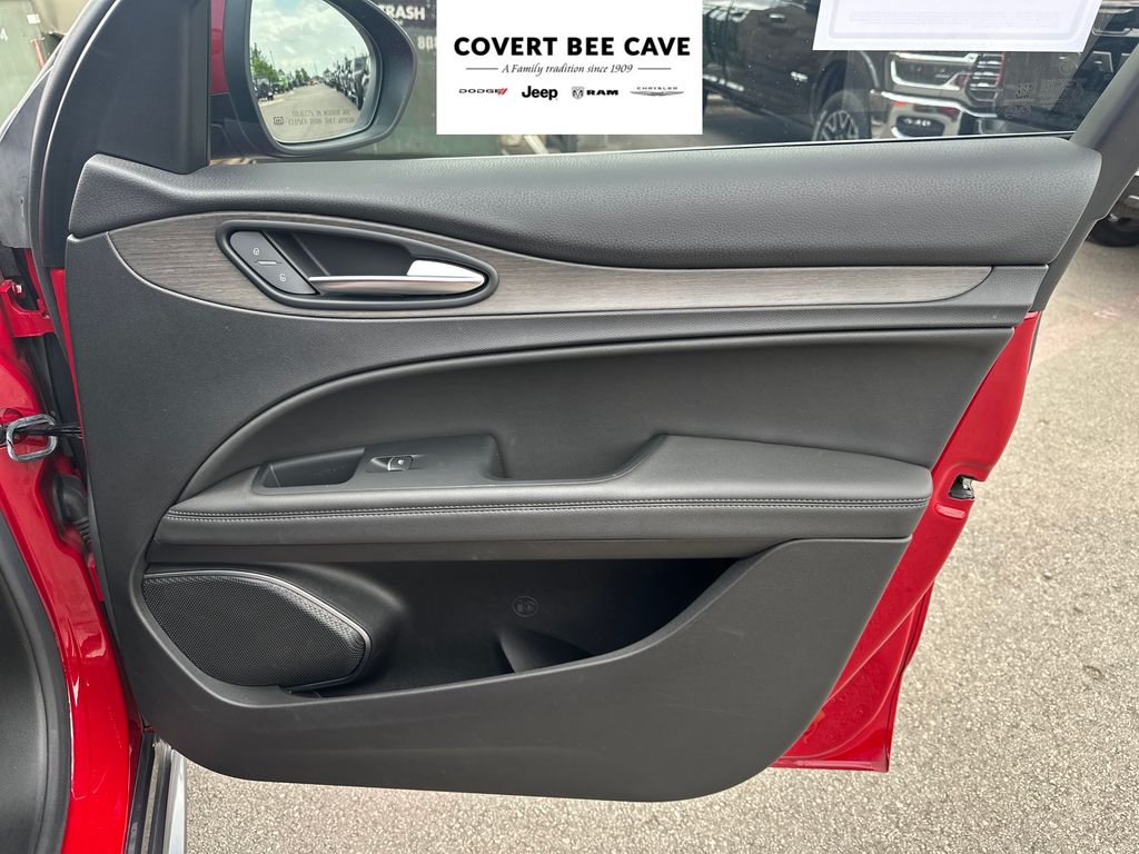 Used Car 2023 Alfa Romeo Stelvio  For Sale Under $30,000 In Austin, Texas