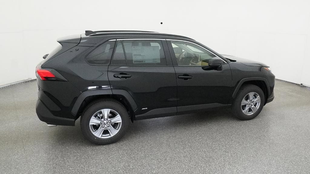 Thumbnail: 2025 Toyota RAV4 - 7