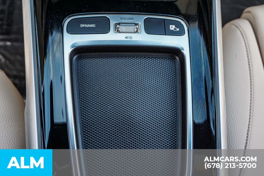Used 2024 White Mercedes-Benz GLB 250 image 43