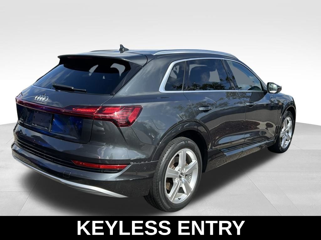 Used 2019 Gray Audi Premium Plus image 5