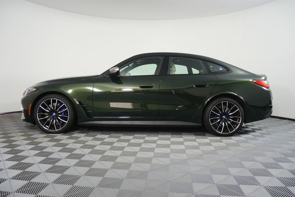 Thumbnail: 2023 BMW i4 - 6