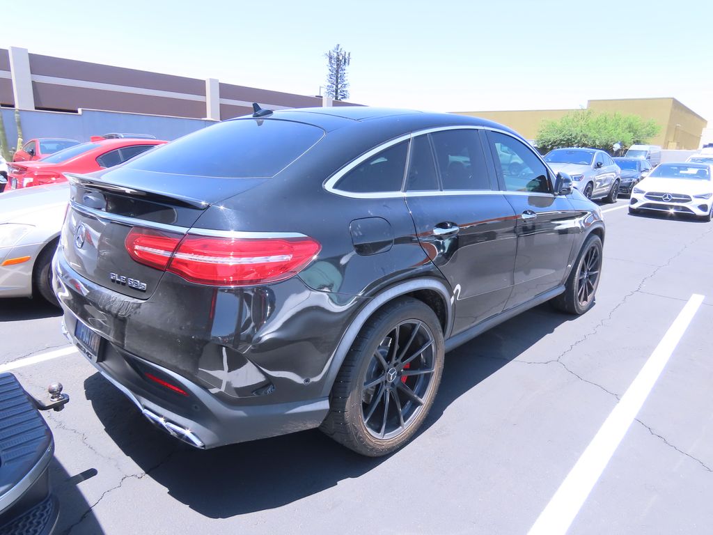 Thumbnail: 2019 Mercedes-Benz GLE - 3