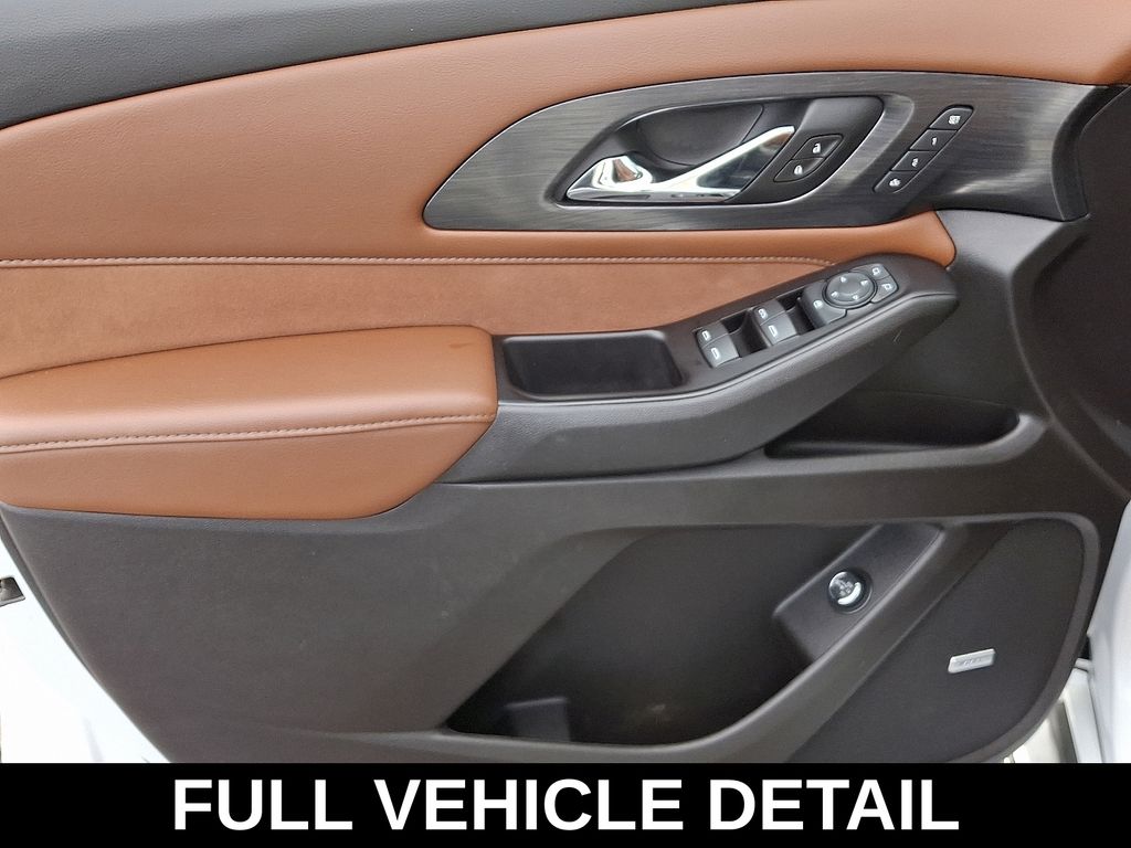 Thumbnail: 2020 Chevrolet Traverse - 15