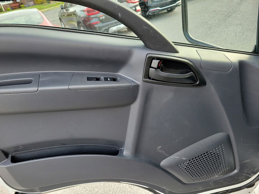 2024 Chevrolet 4500 HG LCF Gas Base - 8