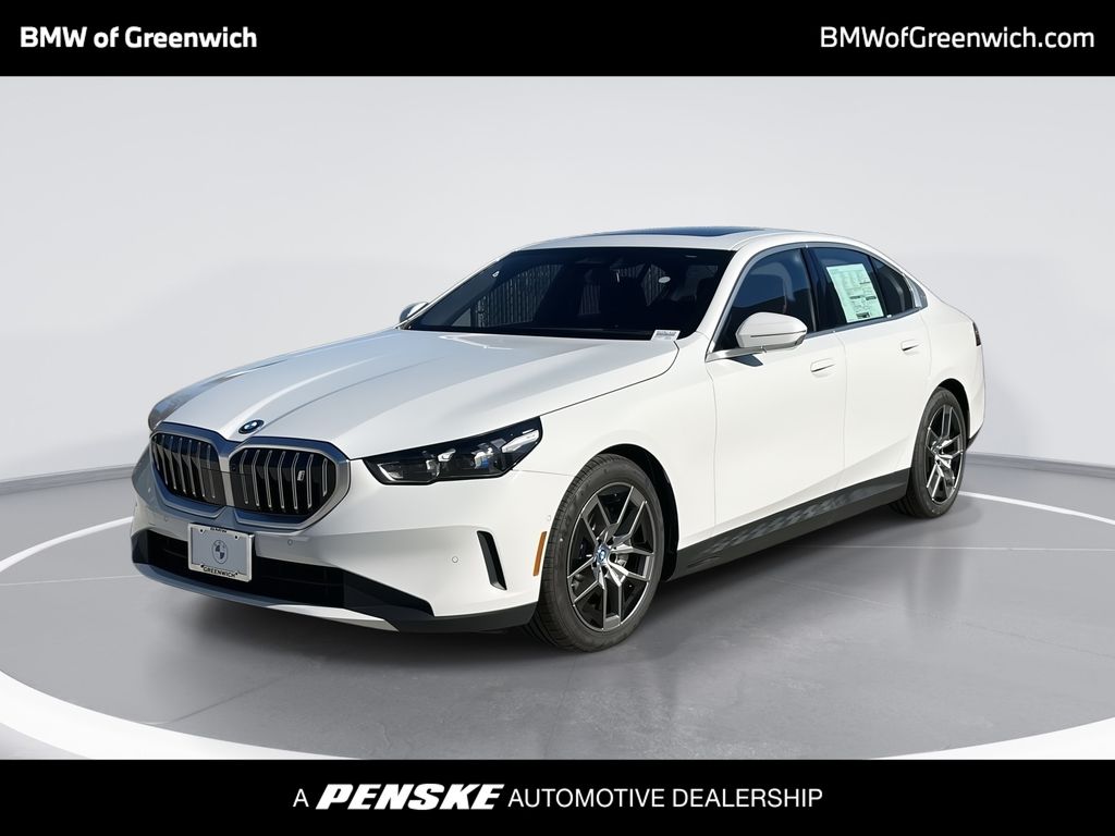 2025 BMW i5 xDrive40 -
                Greenwich, CT