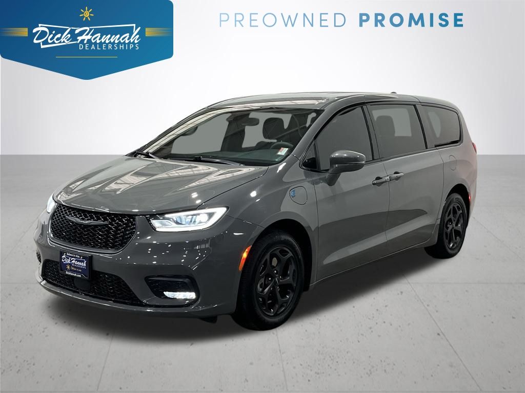 2022 Chrysler Pacifica Hybrid Touring L FWD