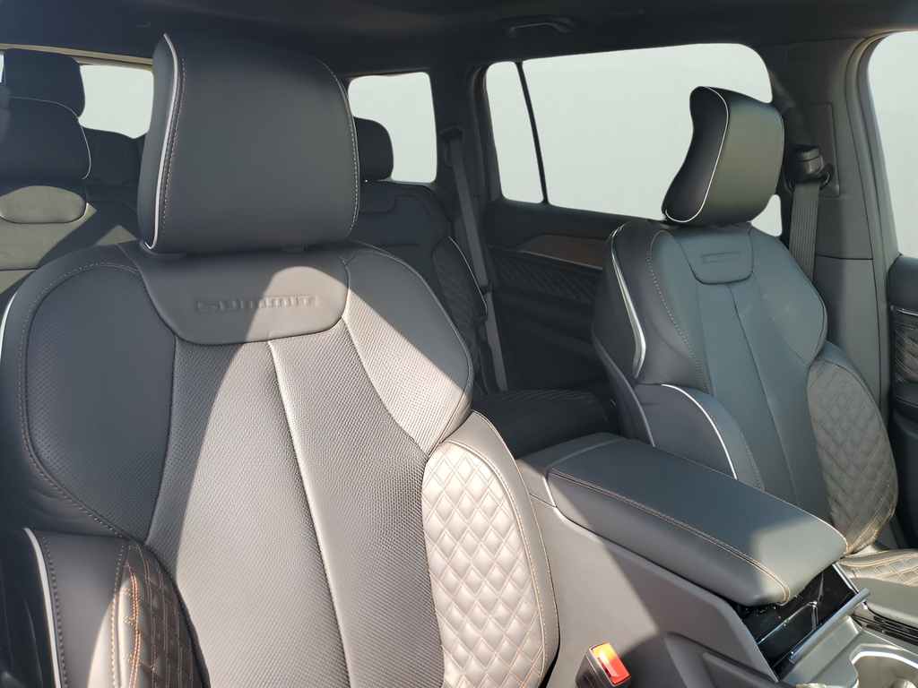 New Car 2025 Jeep Grand Cherokee L  Summit For Sale Under $70,000 In Austin, Texas