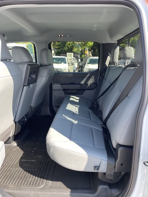 2025 Ford F-450 Chassis XL