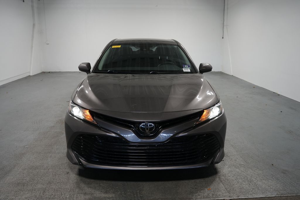 2019 Toyota Camry LE 2