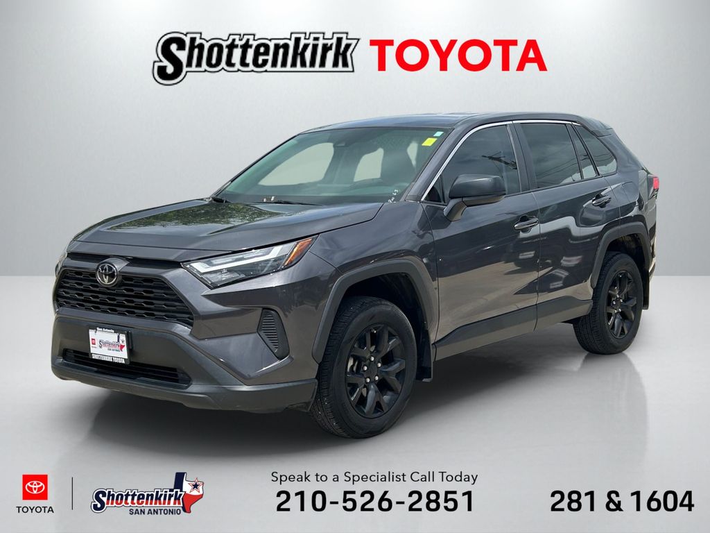 2024 Toyota RAV4 LE AWD's photo