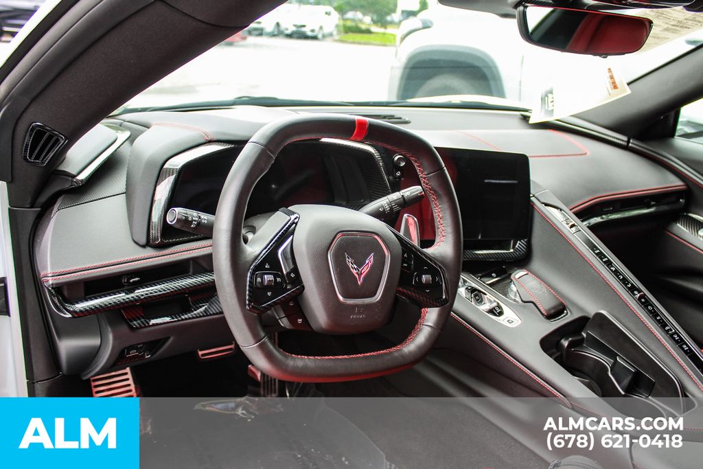 Used 2024 White Chevrolet Stingray image 28