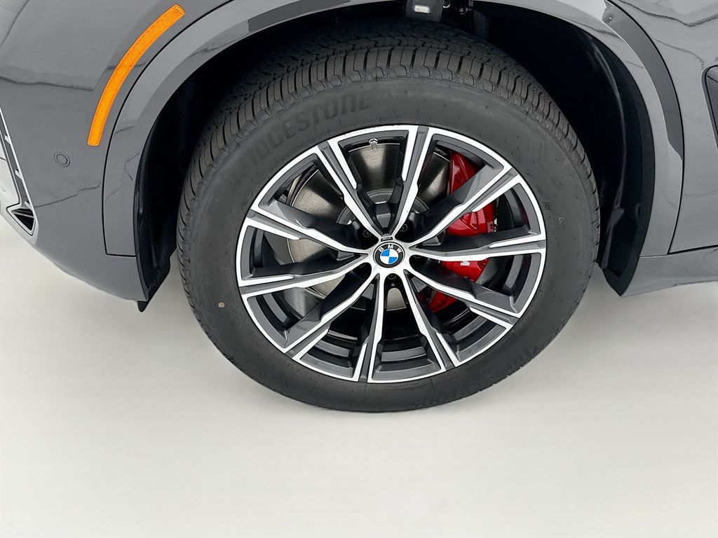 Thumbnail: 2026 BMW X5 - 29