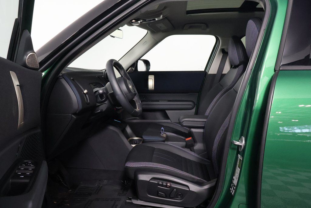 Thumbnail: 2025 MINI Cooper Countryman - 10